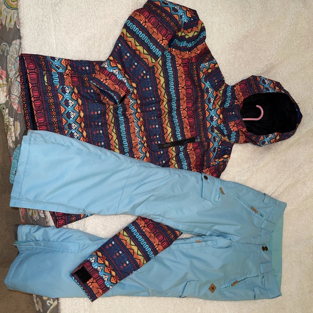 Snow Gear Bundle (snow pants/snow jacket)